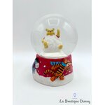 Boule-à-neige-Winnie-ourson-Tigrou-Bourriquet-Noël-Disney-Store-snow-globe-neige (8)