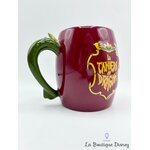 Tasse-La-Tanière-du-Dragon-Disneyland-2023-mug-Disney-attraction-rouge (3)