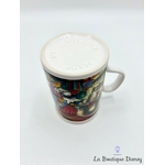 Tasse-Mickey-et-ses-amis-Noël-Disney-mug-England-vintage-sapin-cheminée (1)