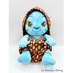 Peluche-Bébé-Navi-lange-Disney-Babies-Disney-Store-2023-Avatar-La-voie-de-eau-couverture-marron (6)