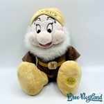 Peluche-Joyeux-jaune-Disney-Store-Blanche-Neige-et-les-sept-nains-couleur-écusson-40-cm (2)