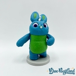 Figurine-Bunny-Disneyland-2019-Disney-Playset-Toy-Story -4-lapin-bleu-11-cm (4)