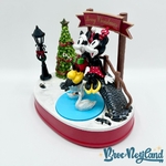 Figurine-Scène-de-Noël-Mickey-Minnie-Disney-Gifi-lumineuse-animée-musicale (7)
