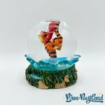 Boule-à-neige-Tigrou-Disney-Store-Winnie-ourson-snow-globe-eau-flaque (1)