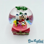 Boule-à-neige-Mickey-Minnie-Noël-Disney-Store-2007-snow-globe-cadeau-rouge (4)