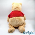 Peluche-Winnie-ourson-XXL-Disney-Store-ours-jaune-écusson-grand-format-70-cm (7)