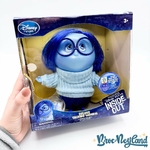 Poupée-parlante-Tristesse-de-luxe-Vice-Versa-Disney-Store-2015-Talking-Sadness-interactive-bleu (4)