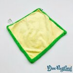 Peluche-Doudou-Simba-Le-Roi-Lion-Disneyland-Paris-Disney-carré-jaune-vert (2)