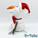 Peluche-Olaf-Noël-La-Reine-des-Neiges-Disney-Store-2014-bonhomme-de-neige-écusson-20-cm (8)