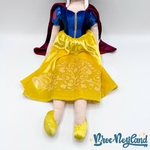 Poupée-Chiffon-Blanche-Neige-Disney-Store-2016-peluche-princesse-cape-paillettes-52-cm (3)