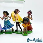 Figurines-Encanto-Playset-Deluxe-Disneyland-2021-Disney-Ensemble-de-jeu (1)