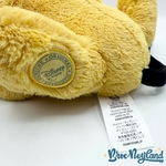 Peluche-Pluto-Disney-Store-2016-chien-jaune-couché-écusson-42-cm (5)