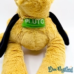 Peluche-Pluto-Disney-Store-2016-chien-jaune-couché-écusson-42-cm (7)