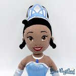 Poupée-chiffon-Tiana-La-Princesse-et-la-Grenouille-Disney-Store-2017-peluche-princesse-bleu-52-cm (4)