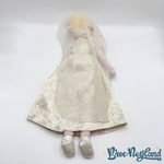 Poupée-chiffon-Raiponce-mariée-Disney-Store-2017-peluche-princesse-mariage-fleurs-55-cm (1)
