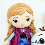 Peluches-La-Reine-des-Neiges-Set-Disney-Store-2023-Anna-Elsa-Olaf-38-cm (4)