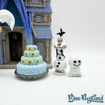 Ensemble-de-jeu-Château-La-Reine-des-Neiges-Une-fête-givrée-Disney-Store-Castle-Playset-Frozen-Fever (6)