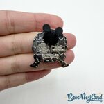 Pin-Anna-Emoji-Blitz-Opening-Edition-Disney-Parks-2017-La-Reine-des-Neiges-Frozen-Booster-Set-123199 (1)