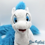 Peluche-Pegase-Long-Tail-Hercule-Disney-Parks-2017-Disneyland-cheval-blanc-bleu-longue-queue (8)