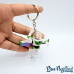 Porte-clés-Buzz-éclair-Disneyland-Paris-Disney-Toy-Story-figurine-plastique-space-ranger (2)