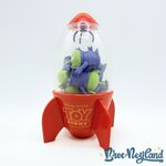 Coffret-de-8-Gommes-Aliens-Grappin-Toy-Story-Disney-Store-2021-fusée-rouge (2)