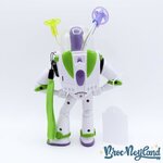 Jouet-Buzz-éclair-tourne-lumineux-Disneyland-Paris-2024-Disney-Toy-Story-space-rangers-20-cm (1)
