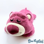 Peluche-Lotso-Cuddleez-Disney-Parks-2019-Disneyland-Toy-Story-ours-rose-dort-couché (7)