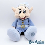 Peluche-Simplet-bleu-Disney-Store-Blanche-neige-et-les-sept-nains-couleur-écusson-40-cm (3)