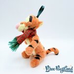 Ornement-Noël-Tigrou-écharpe-Disney-Simba-Winnie-ourson-boule-suspension-peluche (5)