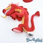 Peluche-épaule-Mushu-Disney-Parks-Disneyland-Mulan-dragon-rouge-peluche-aimantée-18-cm (5)