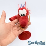 Peluche-épaule-Mushu-Disney-Parks-Disneyland-Mulan-dragon-rouge-peluche-aimantée-18-cm (6)