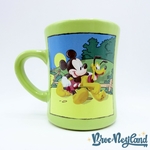 Tasse-Mickey-Mouse-Pluto-Disney-Store-mug-cadre-vert (4)