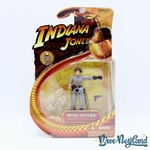 Figurine-Irina-Spalko-Indiana-Jones-Kingdom-of-The-Crystal-Skull-Hasbro-2008 (2)