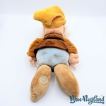 Peluche-Joyeux-Happy-Disney-Store-Exclusive-Blanche-Neige-et-les-sept-nains-écusson-35-cm (5)