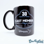 Tasse-Cast-Member-Mickey-30ème-anniversaire-Disneyland-Paris-mug-30-ans-Disney-noir-Making-the-magic (3)