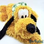 Peluche-Range-Pyjama-Pluto-Disneyland-Paris-Disney-chien-jaune-bonnet-58-cm (1)