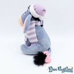 Peluche-Bourriquet-Hiver-Disney-Store-Winnie-ourson-âne-bleu-écharpe-violet-16-cm (1)