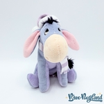 Peluche-Bourriquet-Hiver-Disney-Store-Winnie-ourson-âne-bleu-écharpe-violet-16-cm (3)