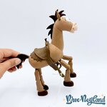 Jouet-Figurines-Woody-Pile-Poil-Roundup-Pack-Kickin-Action-Toy-Story-3-Disney-Mattel-cow-boy-cheval-17-cm (1)