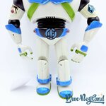 Jouet-Figurine-Buzz-éclair-Galactic-Defender-Toy-Story-and-Beyond-Disney-Hasbro-2003-parle-FRANCAIS-30-cm (4)