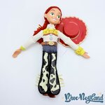 Poupée-Jessie-parlante-Toy-Story-Disneyland-Paris-2017-Disney-Talking-cowboy-ficelle-34-cm (5)
