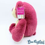 Peluche-Lotso-Toy-Story-Tokyo-Disney-Resort-Japon-ours-rose-fraise-36-cm (5)