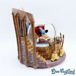 Boule-à-neige-Mickey-Mouse-Fantasia-Sorcerers-Apprentice-musical-Disney-Store-snow-globe-balais (9)