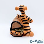 Tirelire-Tigrou-coffre-trésor-Disney-Winnie-ourson-plastique-19-cm (6)