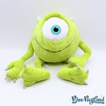 Peluche-Bob-Razowski-Disney-Store-Exclusive-Monstres-et-Cie-monstre-vert-oeil-écusson-32-cm (4)