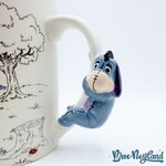 Tasse-Bourriquet-Disney-Parks-mug-Disneyland-Winnie-ourson-blanc-figurine-relief-3D (3)