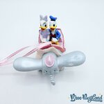 Ornement-Noël-Dumbo-Daisy-Donald-Disneyland-Paris-Disney-attraction-boule-suspension (1)