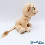 Peluche-Nala-Le-Roi-Lion-Disney-Store-assise-beige-18-cm (1)