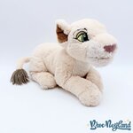 Peluche-Nala-Le-Roi-Lion-Disneyland-Paris-2017-Disney-32-cm (4)