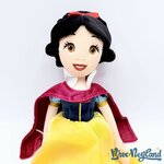 Poupée-chiffon-Blanche-Neige-Disney-Store-2017-peluche-princesse-manteau-cape-rouge 48-cm (3)